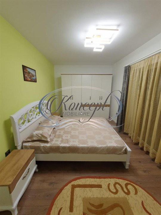 Apartament spatios cu 2 bai, strada Teilor