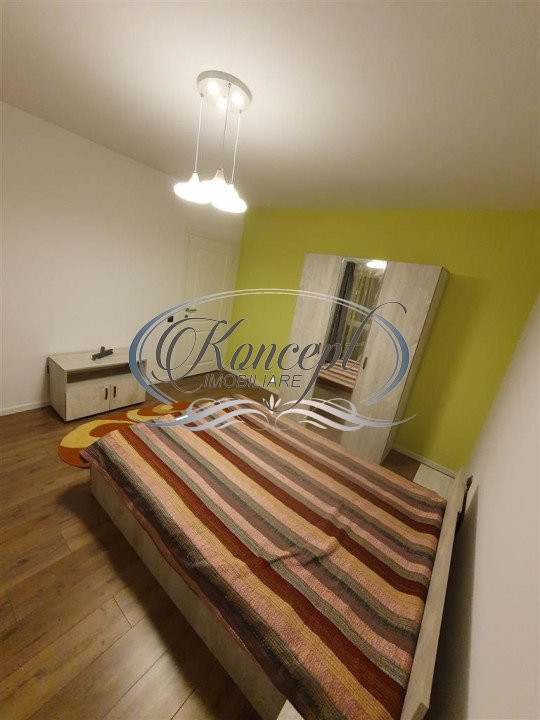 Apartament spatios cu 2 bai, strada Teilor