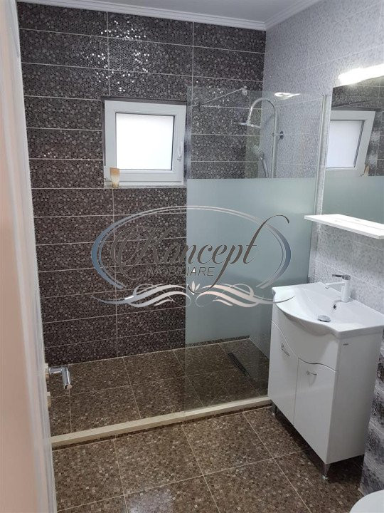 Apartament spatios cu 2 bai, strada Teilor