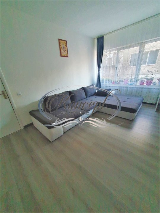 Apartament decomandat la cheie, pe strada Razoare