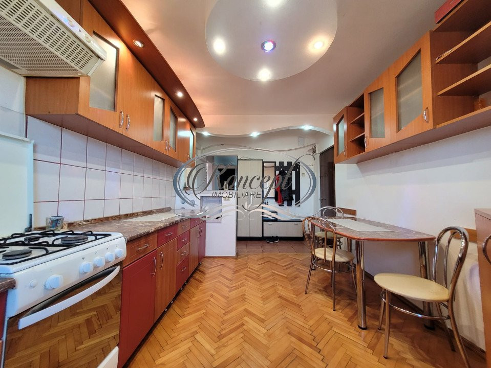 Apartament decomandat pe strada Nicolae Titulescu