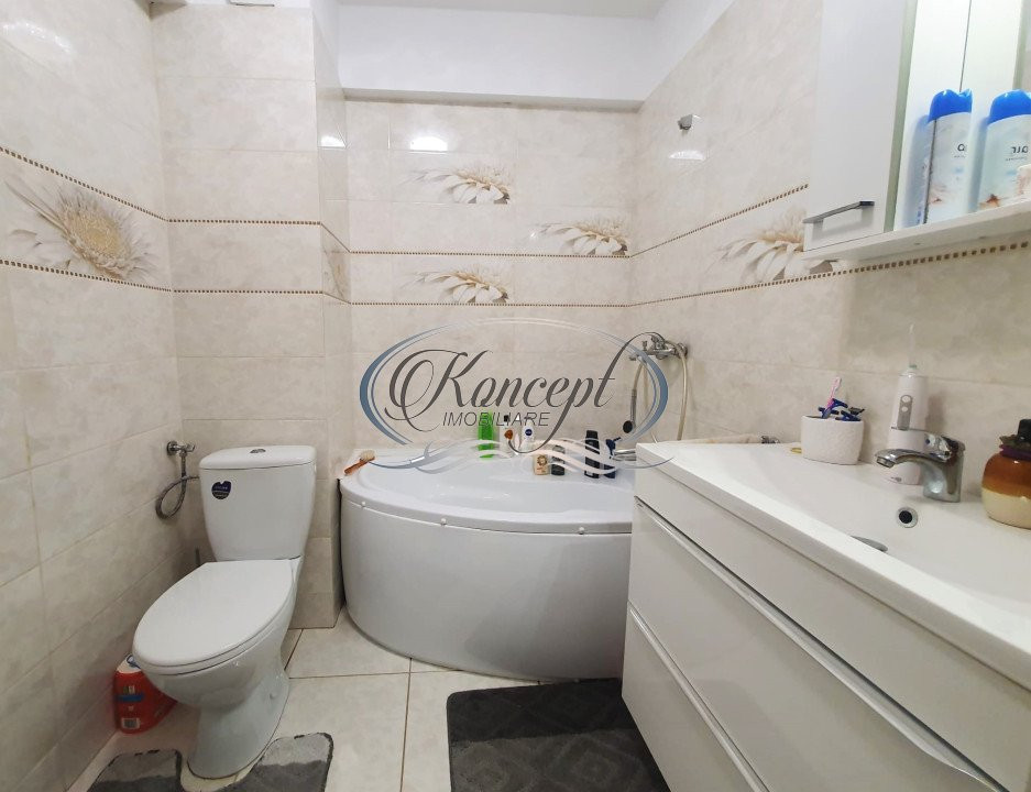 Apartament cu parcare in zona Petrom