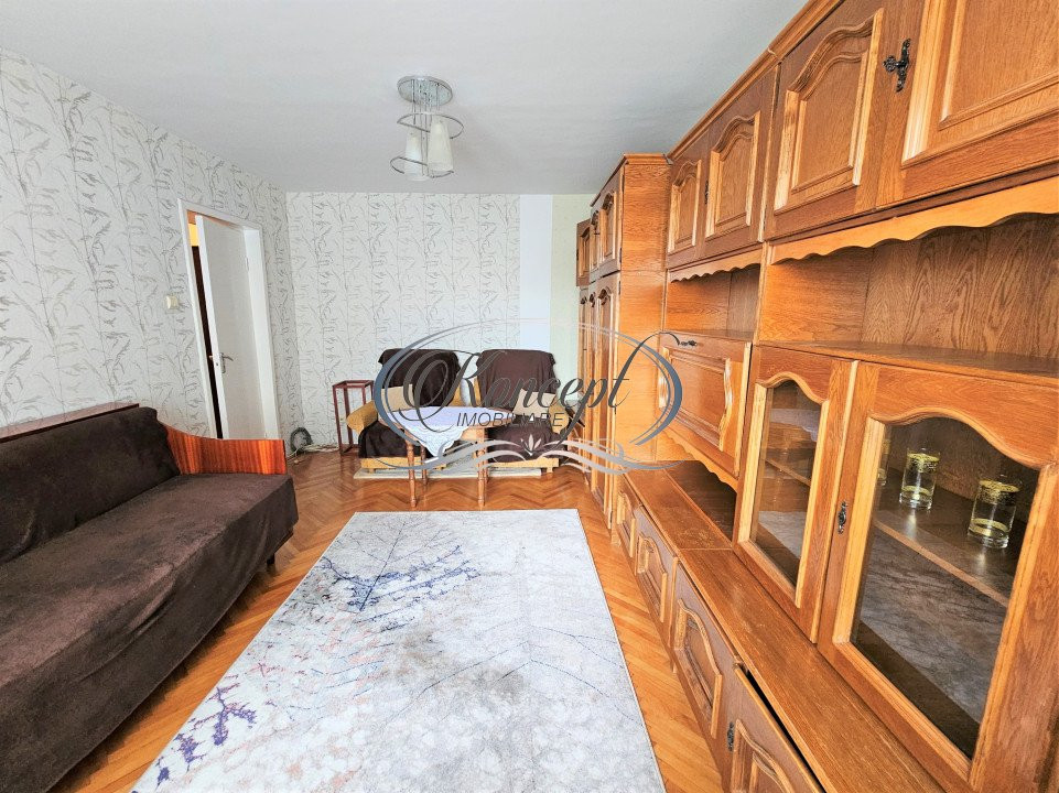 Apartament decomandat pe str. Barsei 