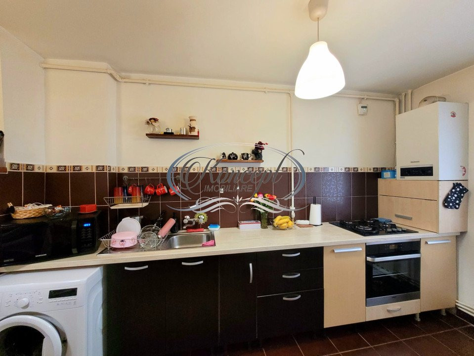 Apartament spatios pe strada Lacu Rosu