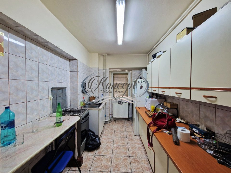 Apartament la etaj intermediar in zona Pietei Zorilor