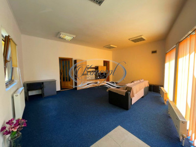 Apartament la casa, zona UMF