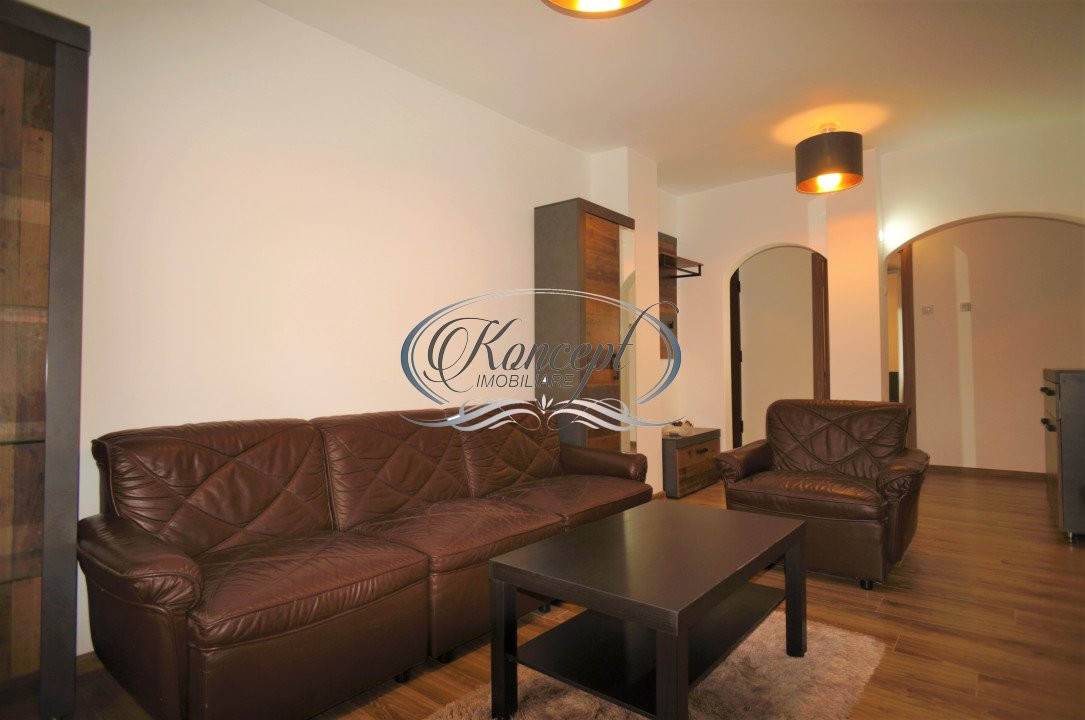 Apartament cu parcare in Piata Cipariu