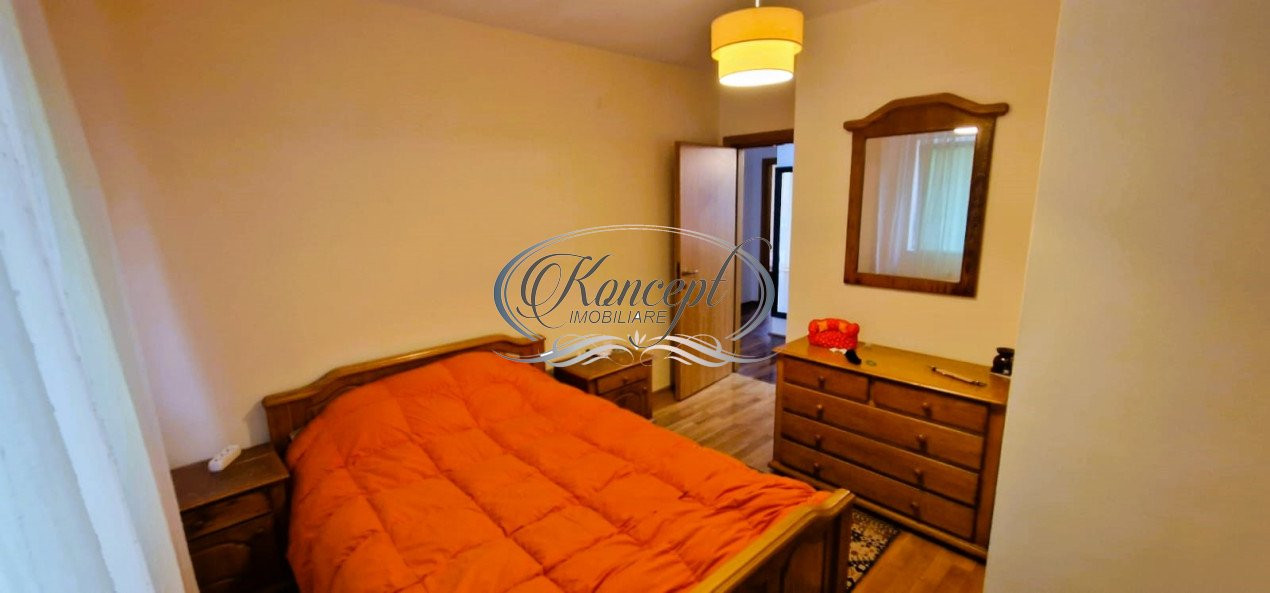 Apartament spatios in Andrei Muresanu-Sud