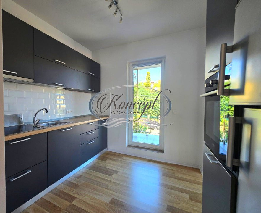 Apartament la etaj intermediar, strada Maramuresului