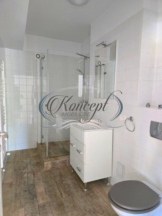 Apartament la etaj intermediar, strada Maramuresului