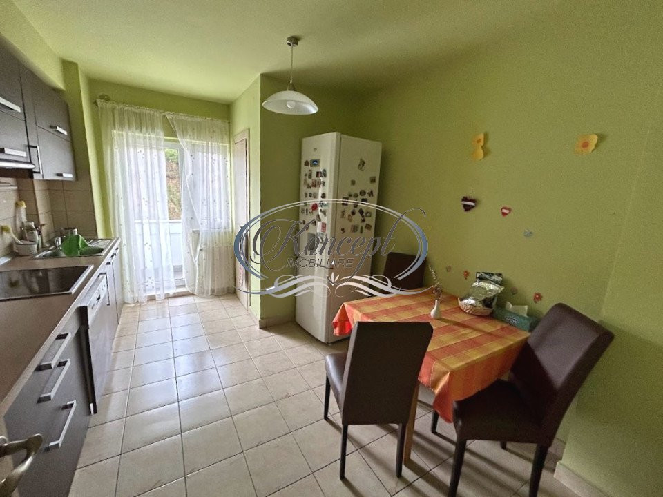 Apartament cu parcare si boxa 