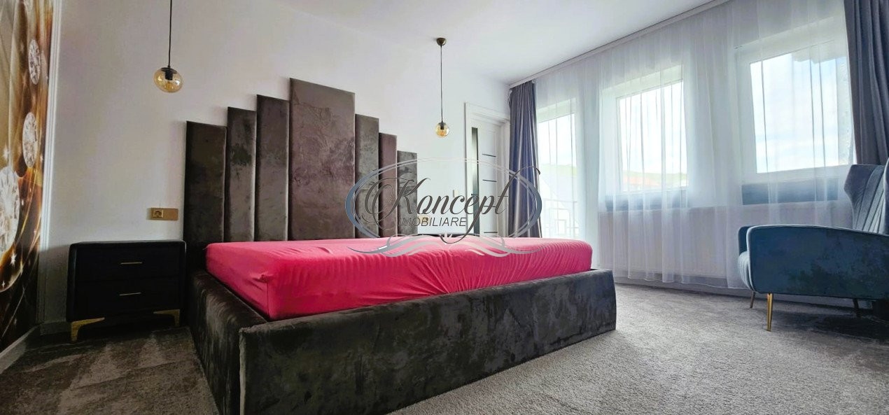 Apartament spatios la vila