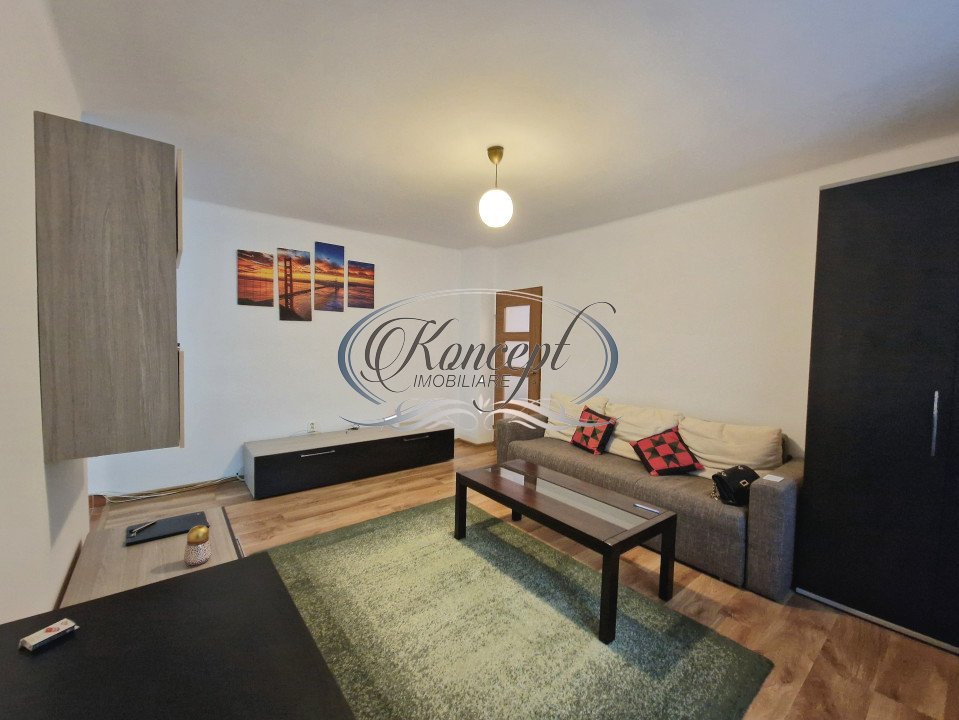 Apartament cu garaj pe strada Horea