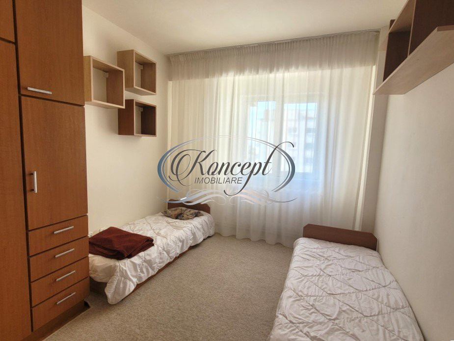 Apartament spatios in zona Interservisan 