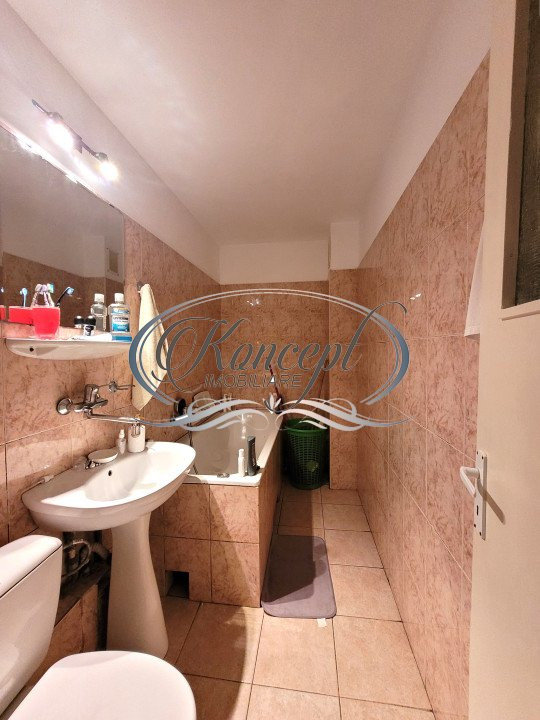 Apartament spatios in zona FSPAC