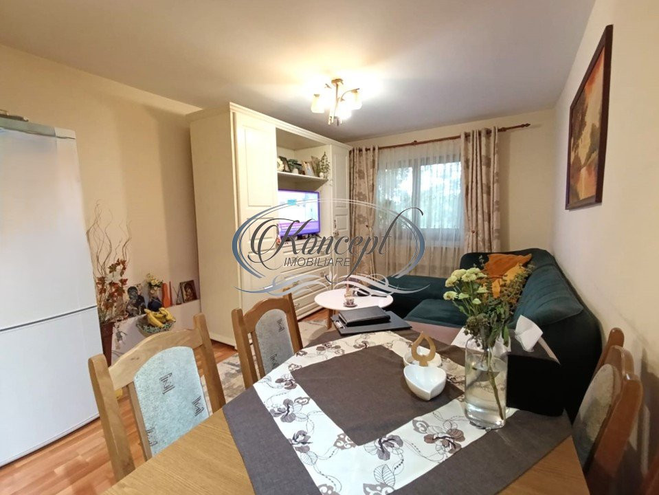 Apartament la etaj intermediar 