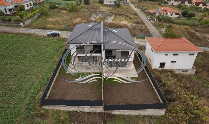 Duplex premium in Chinteni