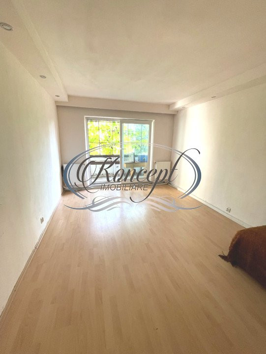 Apartament decomandat la etajul 1, cu 3 balcoane