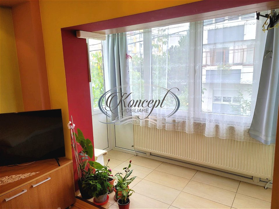 Apartament spatios cu parcare