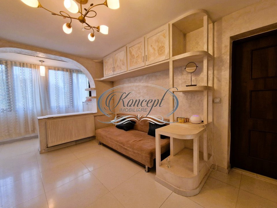 Apartament pe strada Plopilor