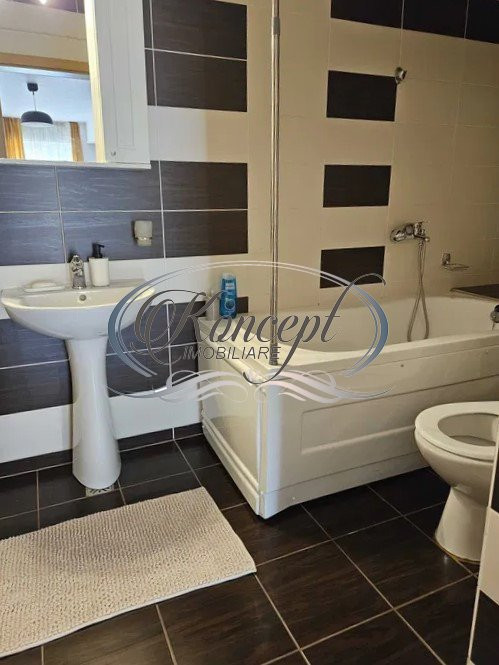 Apartament spatios in zona Platinia