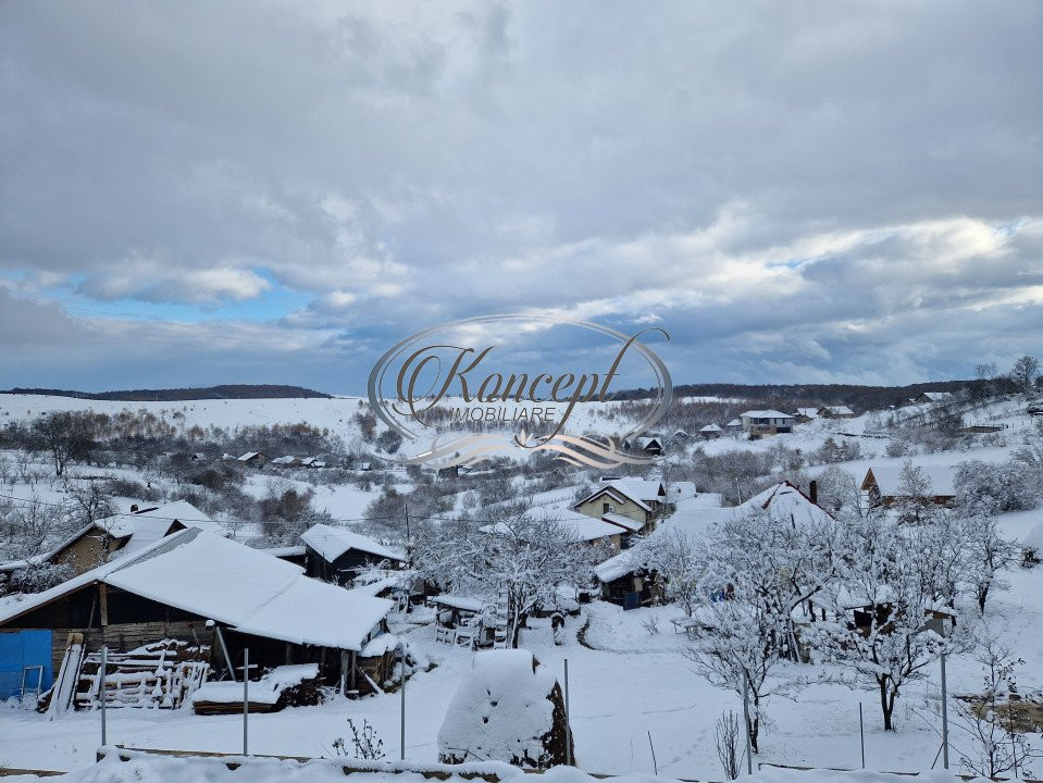 Casa cu panorama, in zona linistita