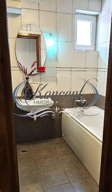 Apartament modern cu parcare