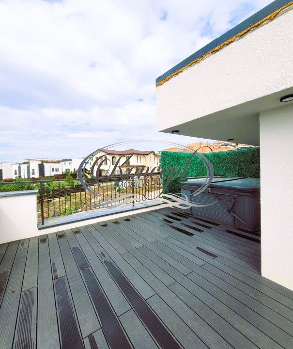 Duplex cu terasa tip rooftop si jacuzzi