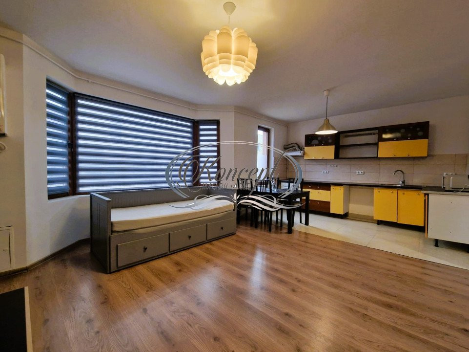 Apartament cu gradina si parcare