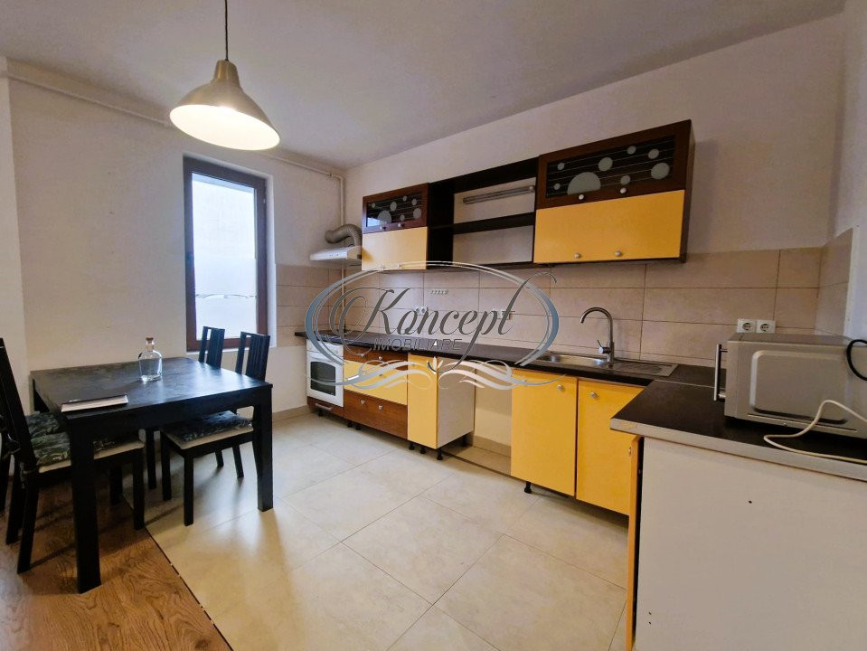 Apartament cu gradina si parcare