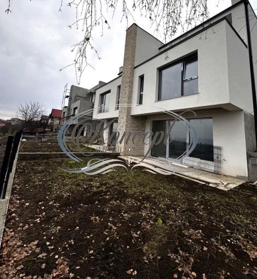 Duplex cu arhitectura moderna in Borhanci