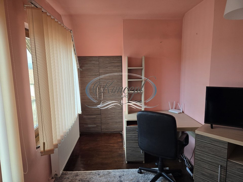 Apartament la vila cu parcare, zona UMF