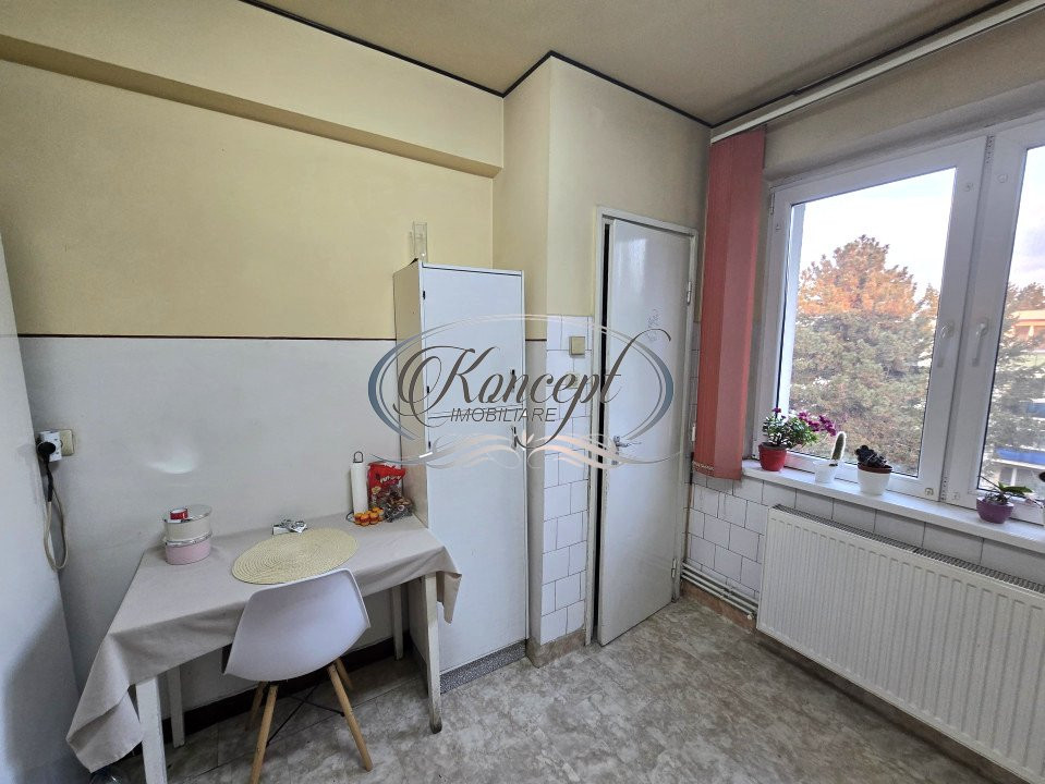 Apartament decomandat in Plopilor